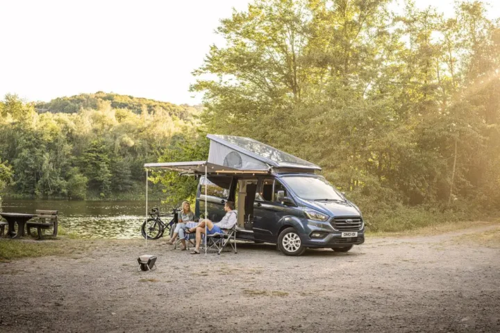 Westfalia Ford Nugget hefdak