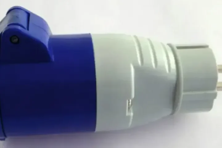 Adapter CEE koppeling + 220V