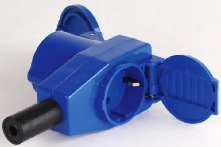 221 winkelkoppeling cee _ 220 v haaks